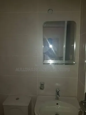 4bdrm House in Lakeside for rent
