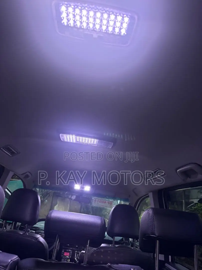 Toyota Voxy 2013 White