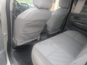 Toyota Hilux 2012 Silver