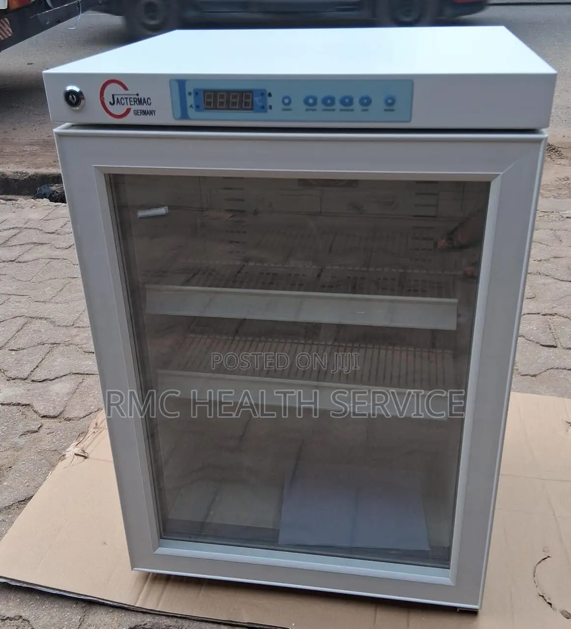 Laboratory Vaccine Refrigerator (Table Top 60liters)