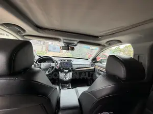 Honda CR-V Touring AWD 2018 White