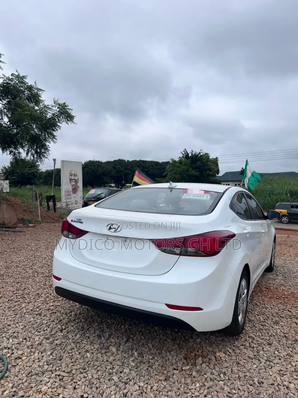 Hyundai Elantra SE Sedan FWD (1.8L 4cyl 6A) 2016 White