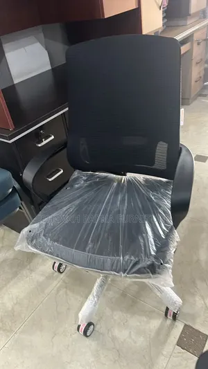 Swivel Chair With Head and Arm Rest