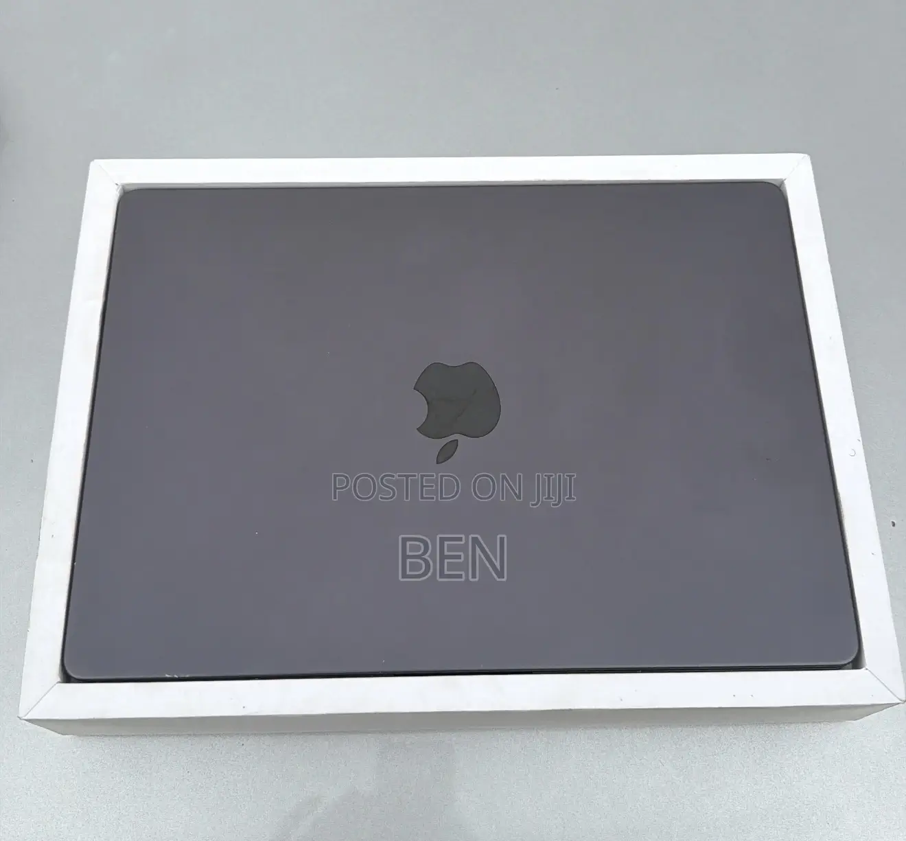 Laptop Apple MacBook Pro 2025 M5 16GB Apple M5 SSD 512GB