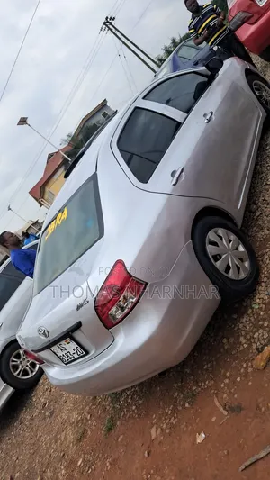 Toyota Yaris 2010 Silver