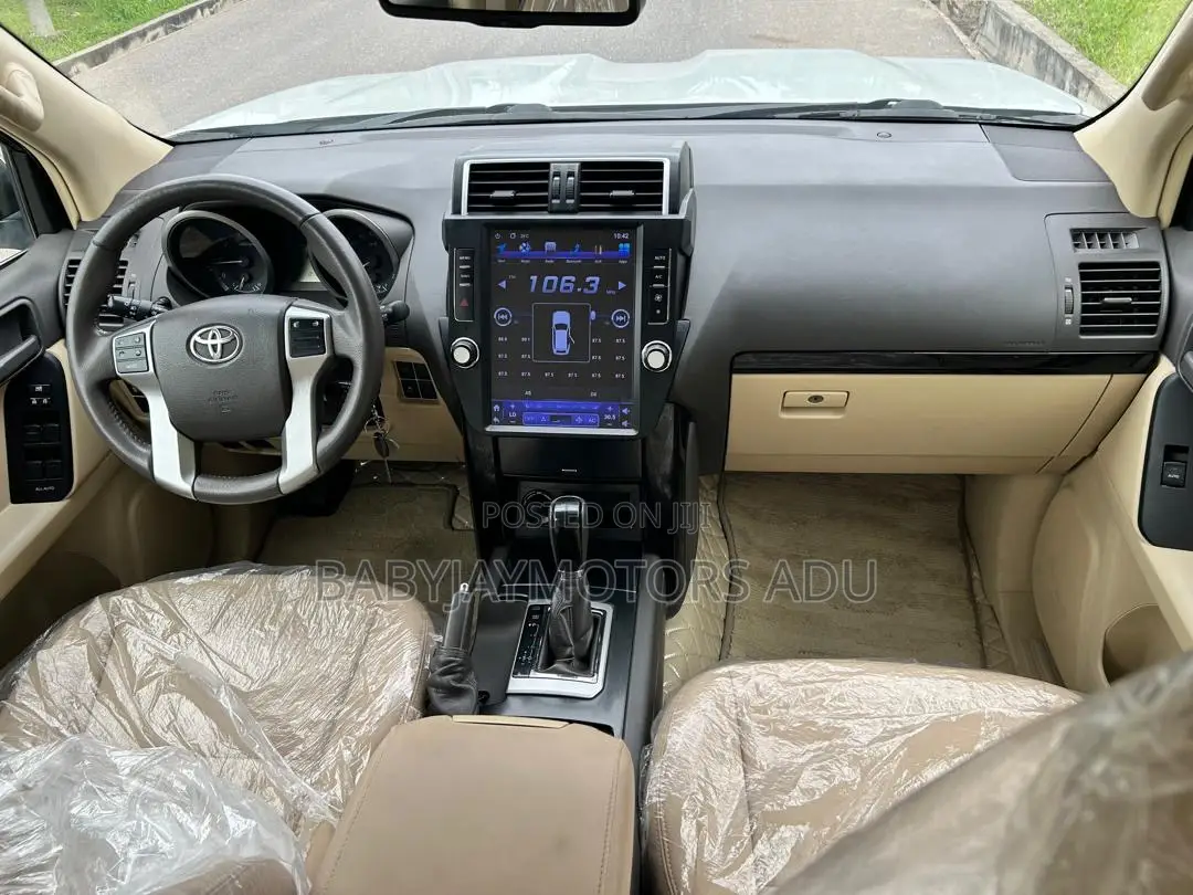Toyota Land Cruiser Prado 2.7 2017 Pearl
