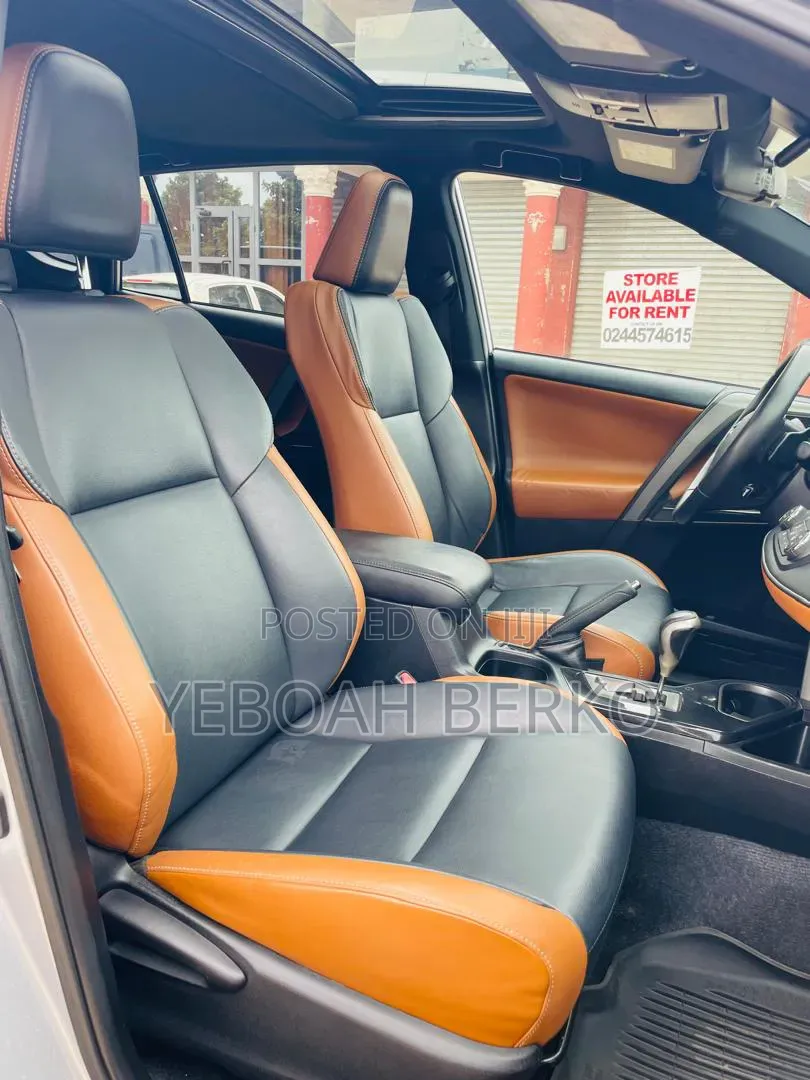 Toyota RAV4 2018 Silver