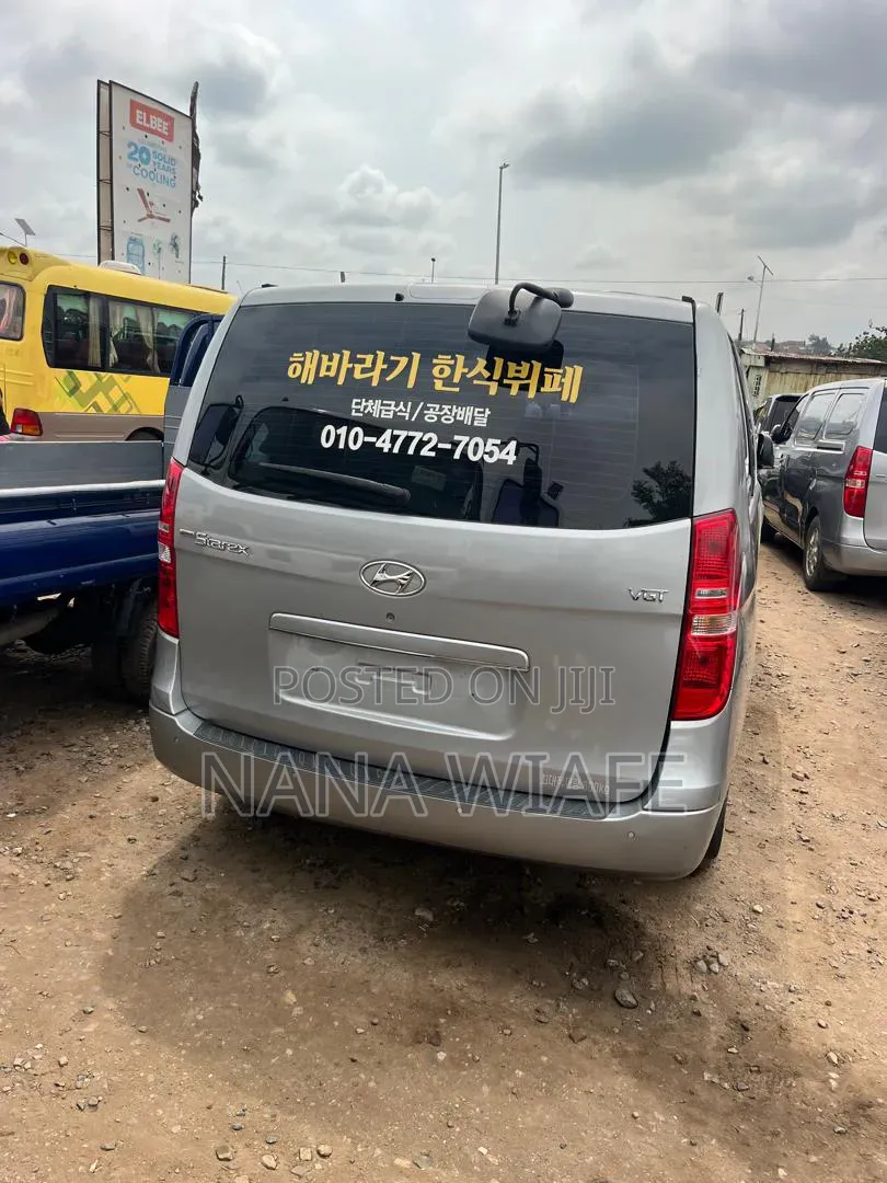Hyundai Stellar 1992 Blue