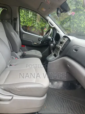 Hyundai Stellar 1992 Blue