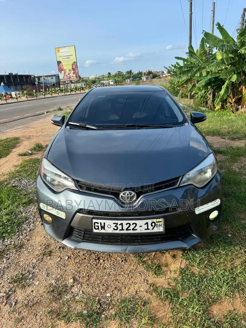 Toyota Corolla LE 4dr Sedan (1.8L 4cyl CVT) 2015 Gray