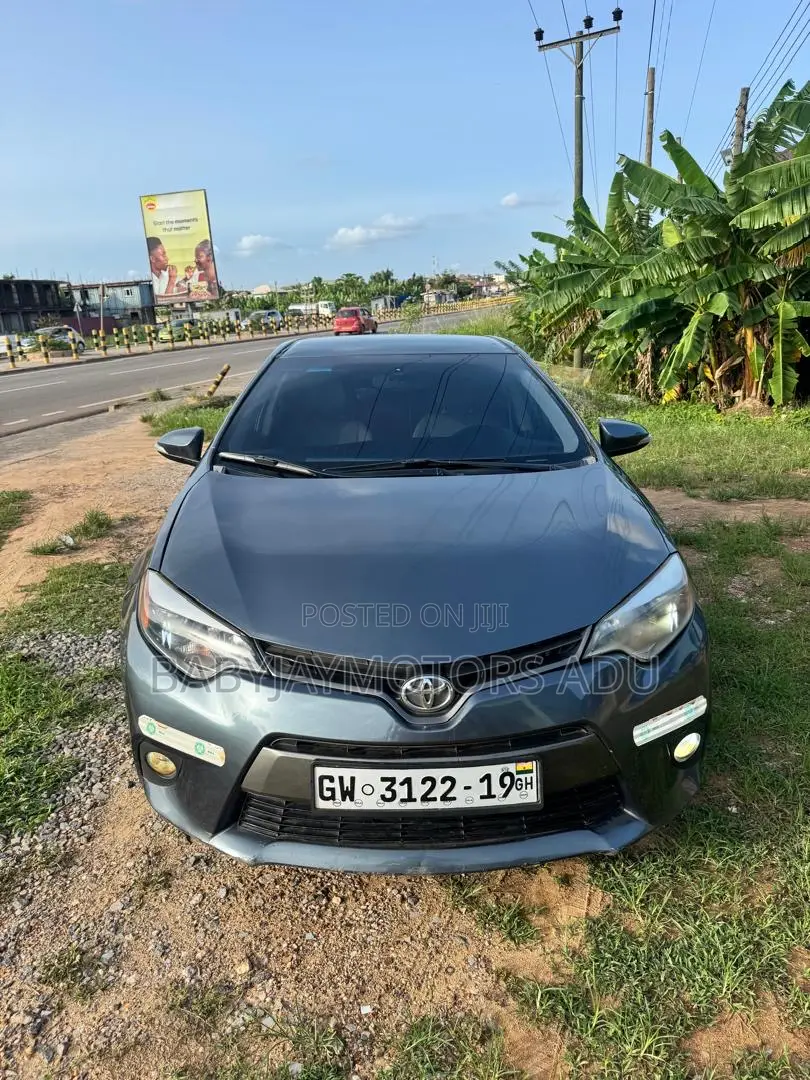 Toyota Corolla LE 4dr Sedan (1.8L 4cyl CVT) 2015 Gray