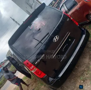 Hyundai H1 2018 Black