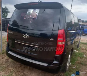 Hyundai H1 2018 Black