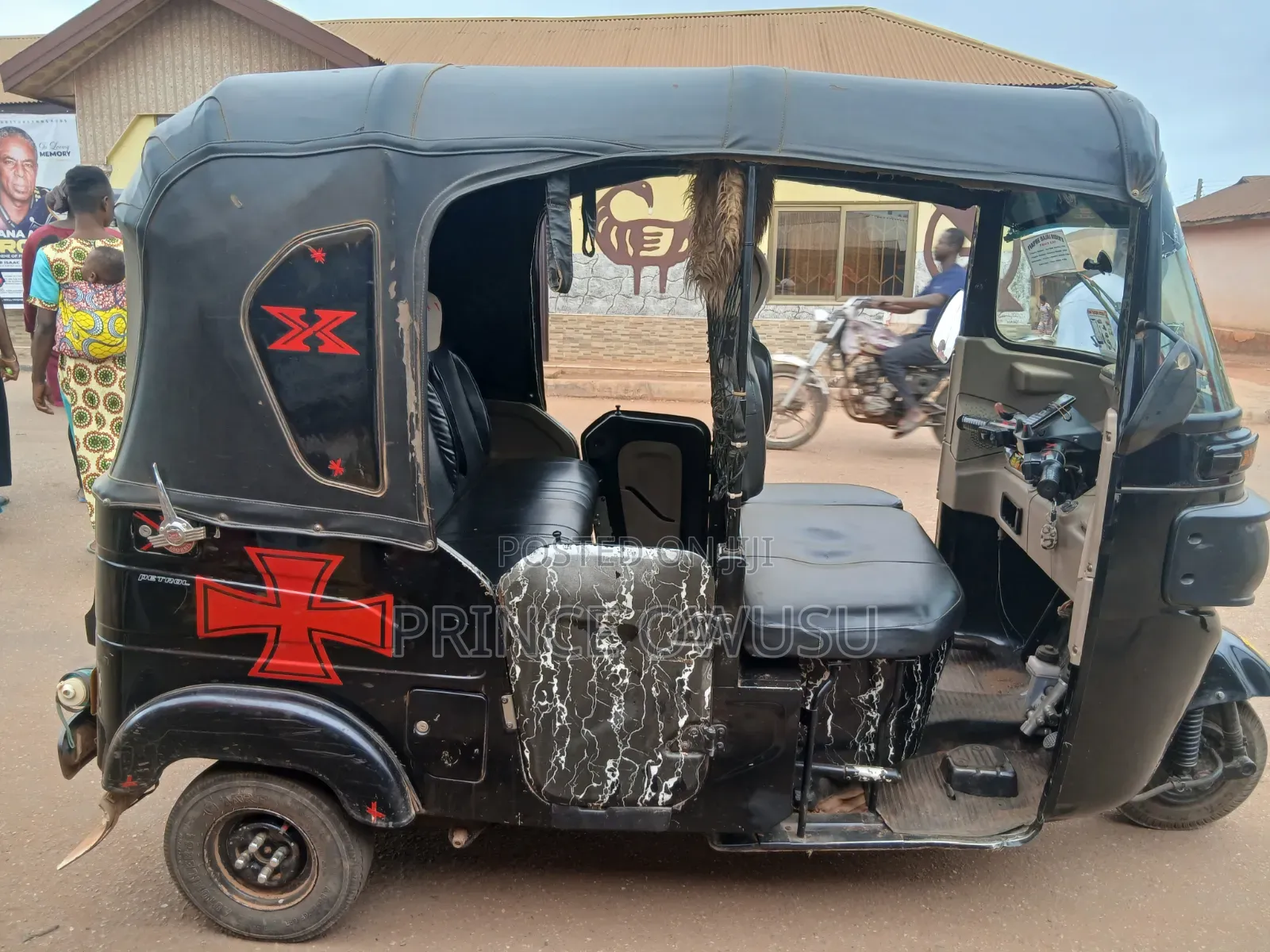 Tricycle 2025 Black