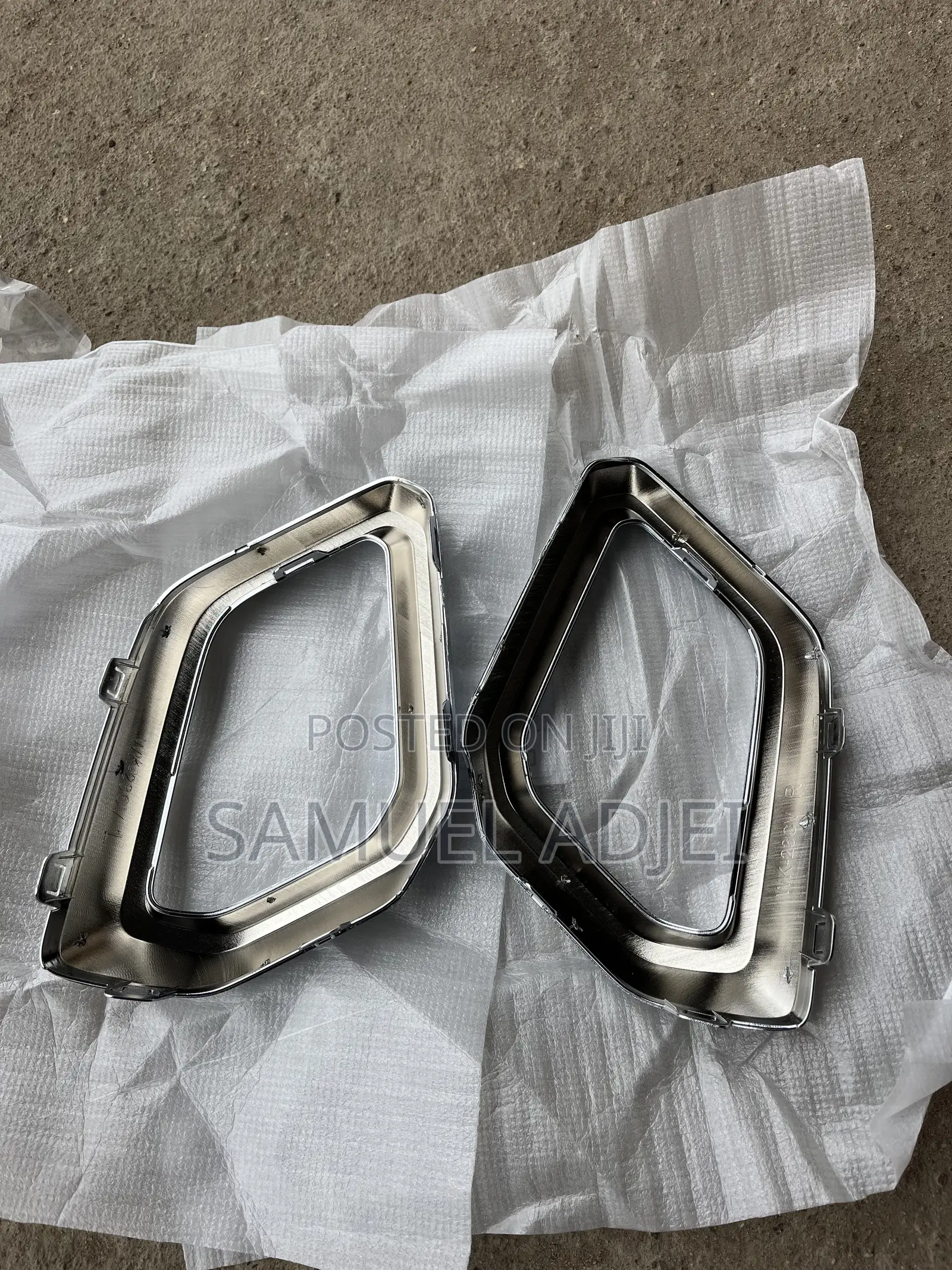 Honda CRV 2023 Front Bumper Chrome Pair.