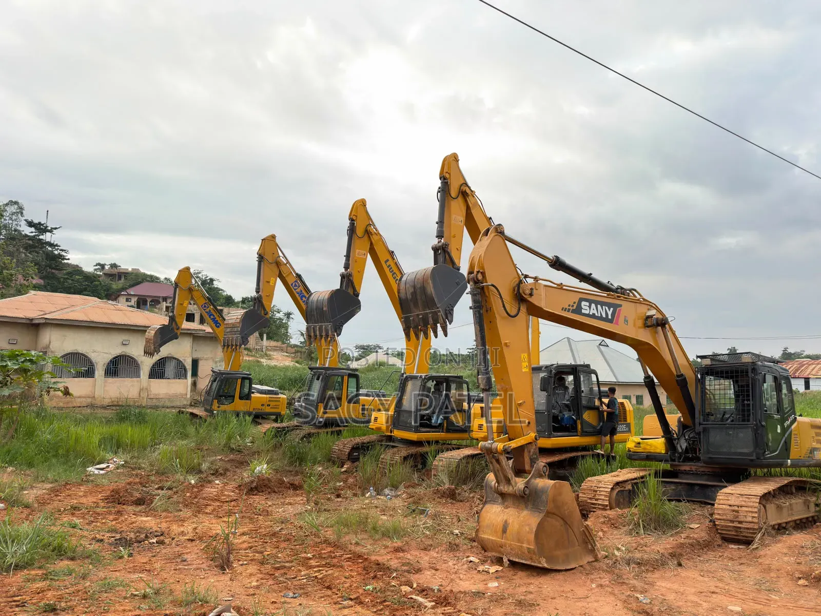 Excavator Available India Type SANY,XCMG, LIUGONG