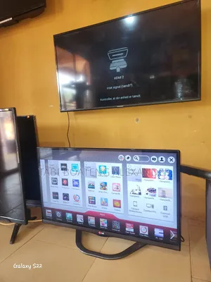 LG 32 Nches Frameless Smart TV