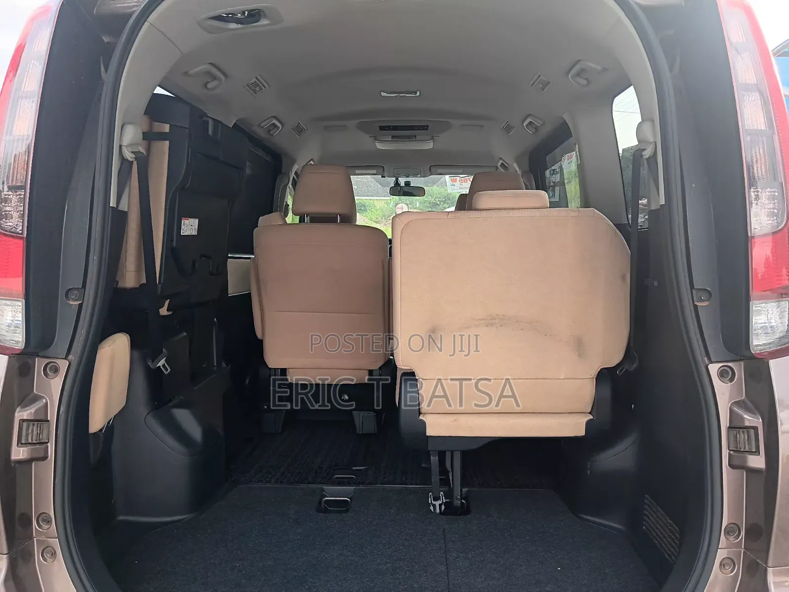 Toyota Noah 2015 Brown