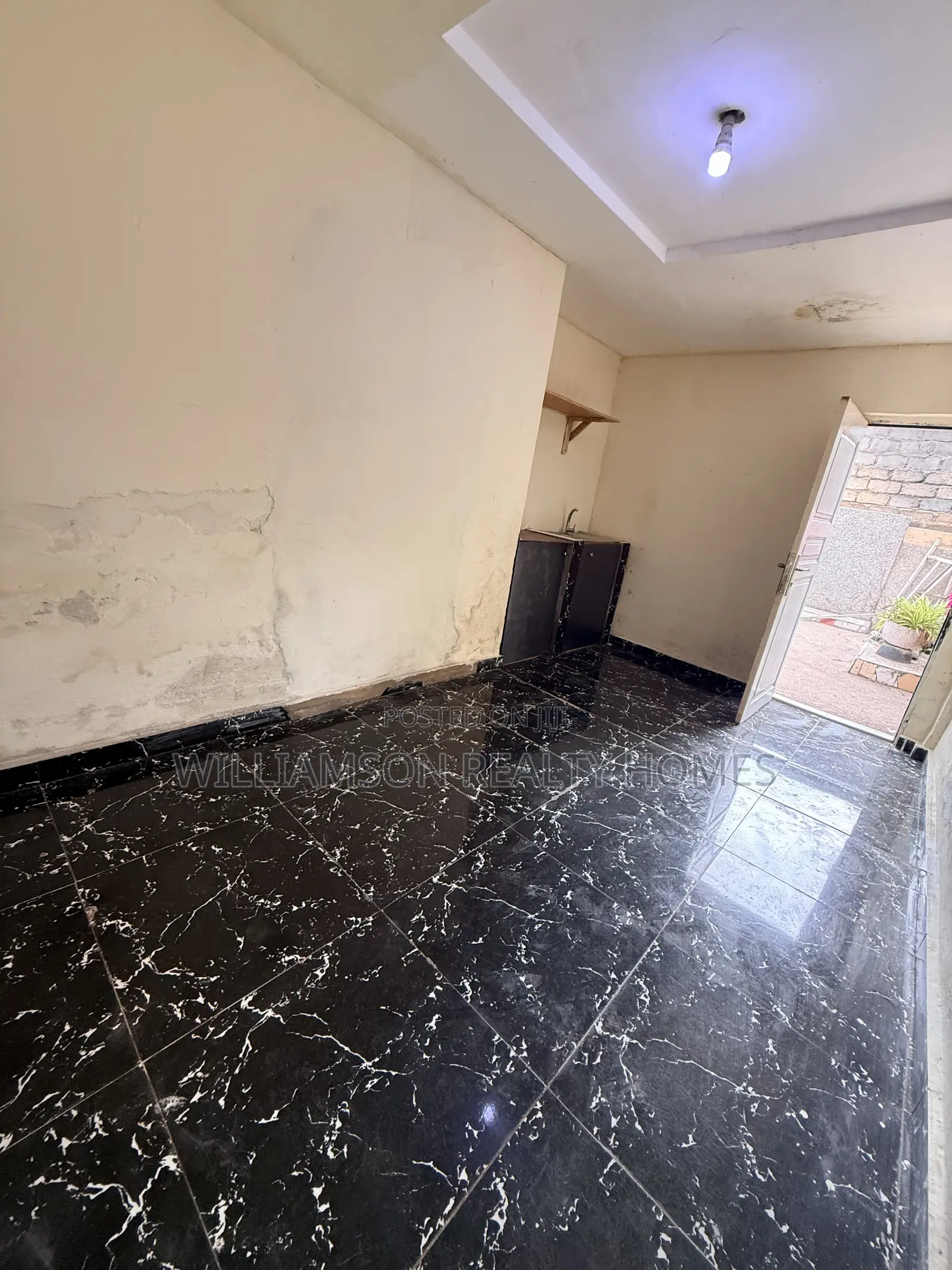 1bdrm Apartment in Hfc Estate Area, Spintex for rent