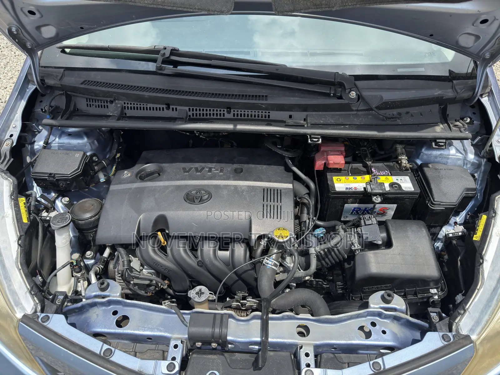 Toyota Vitz 1.3 FWD 5dr 2011 Blue