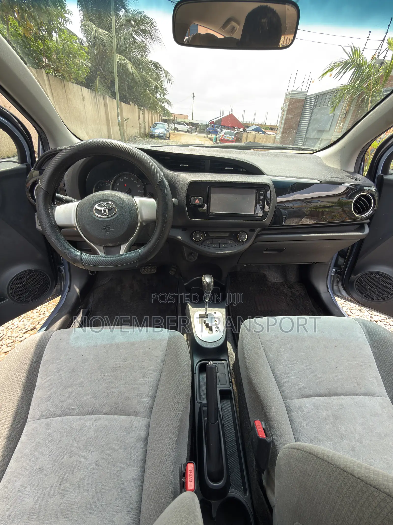 Toyota Vitz 1.3 FWD 5dr 2011 Blue