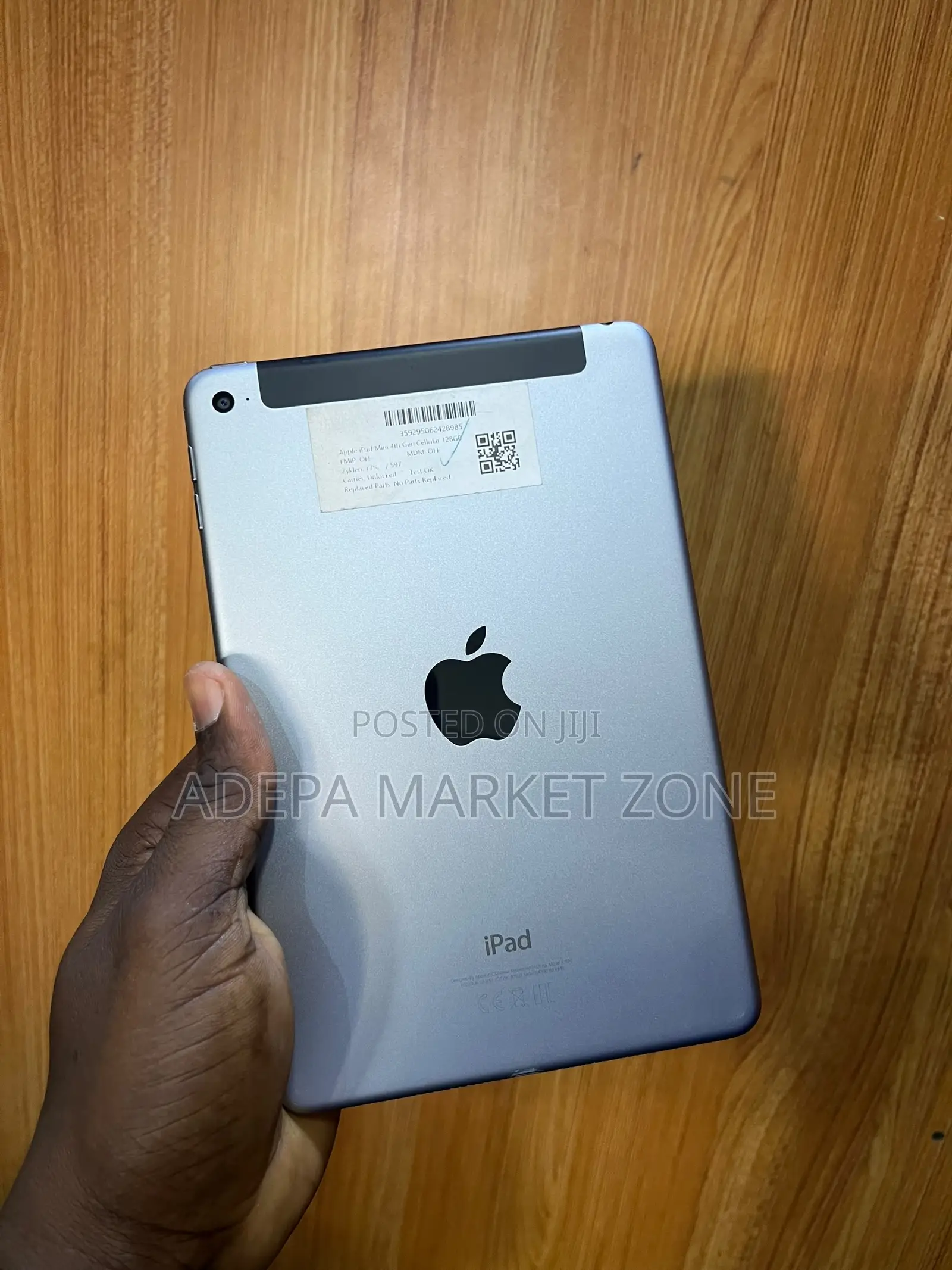 Apple iPad mini 4 128 GB Gray