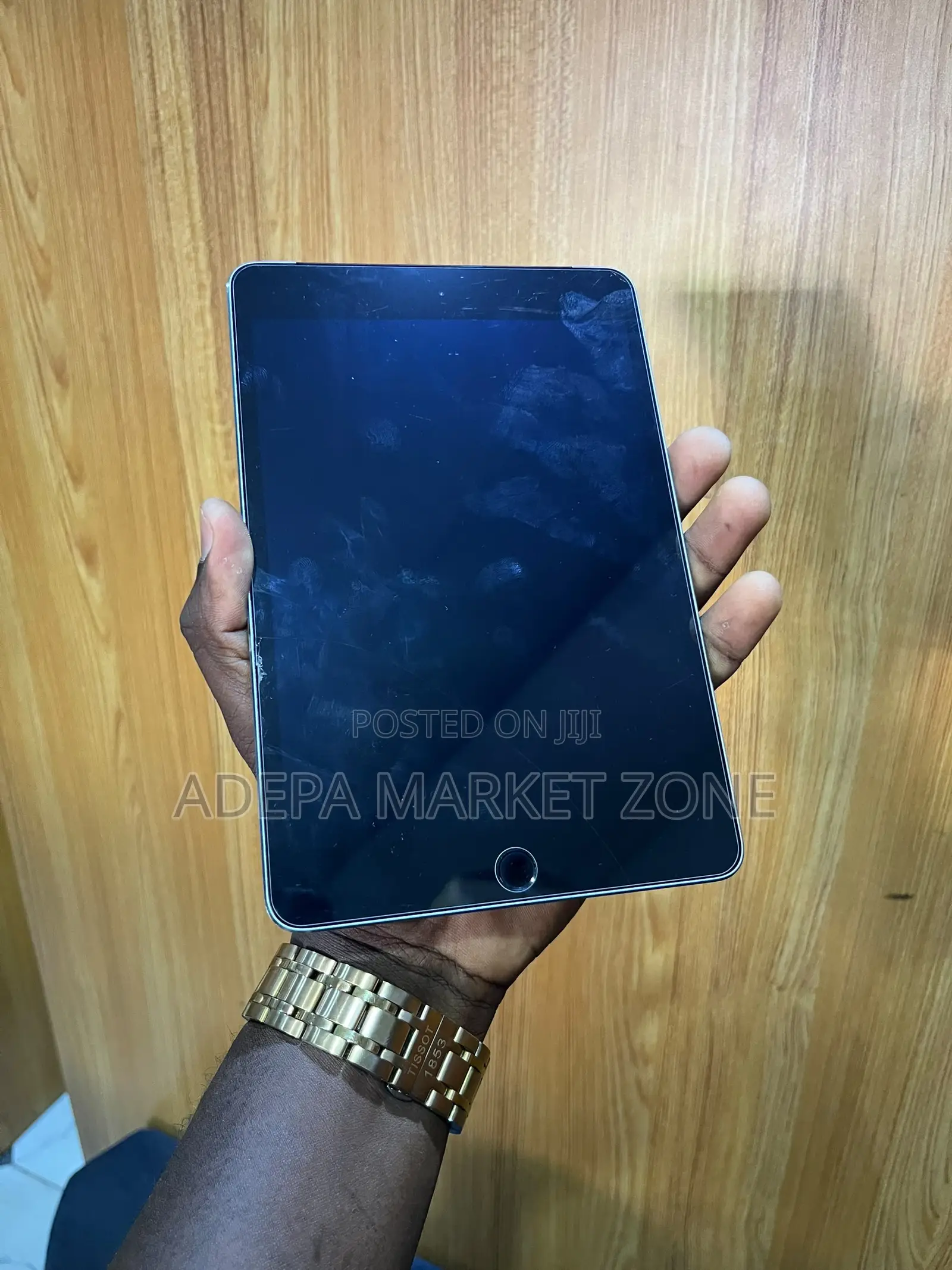Apple iPad mini 4 128 GB Gray