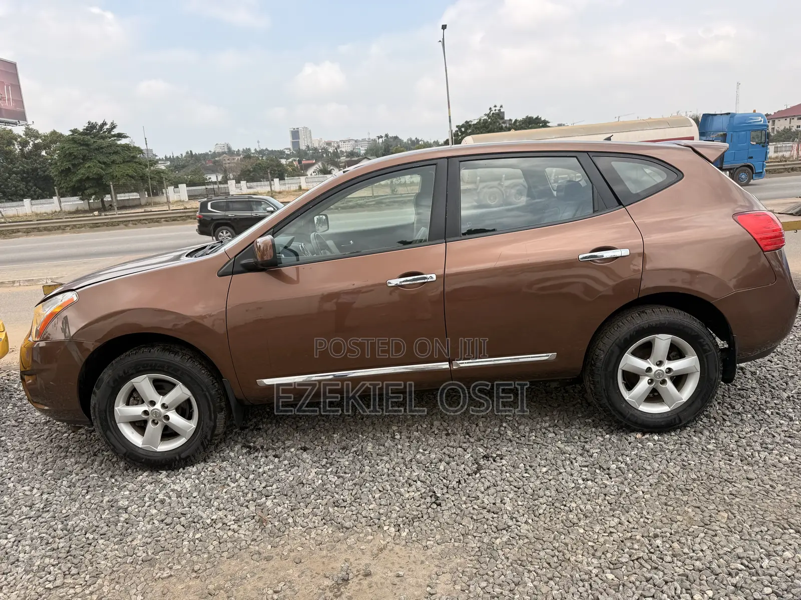 Nissan Rogue SV 2013 Brown