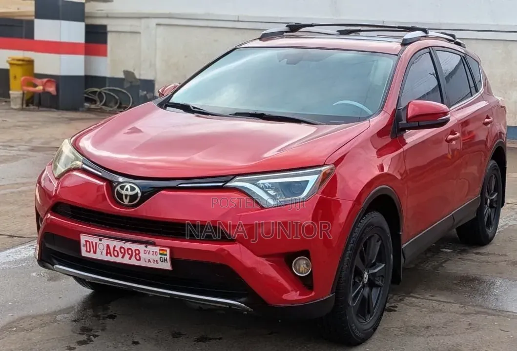 Toyota RAV4 XLE AWD (2.5L 4cyl 6A) 2017 Red