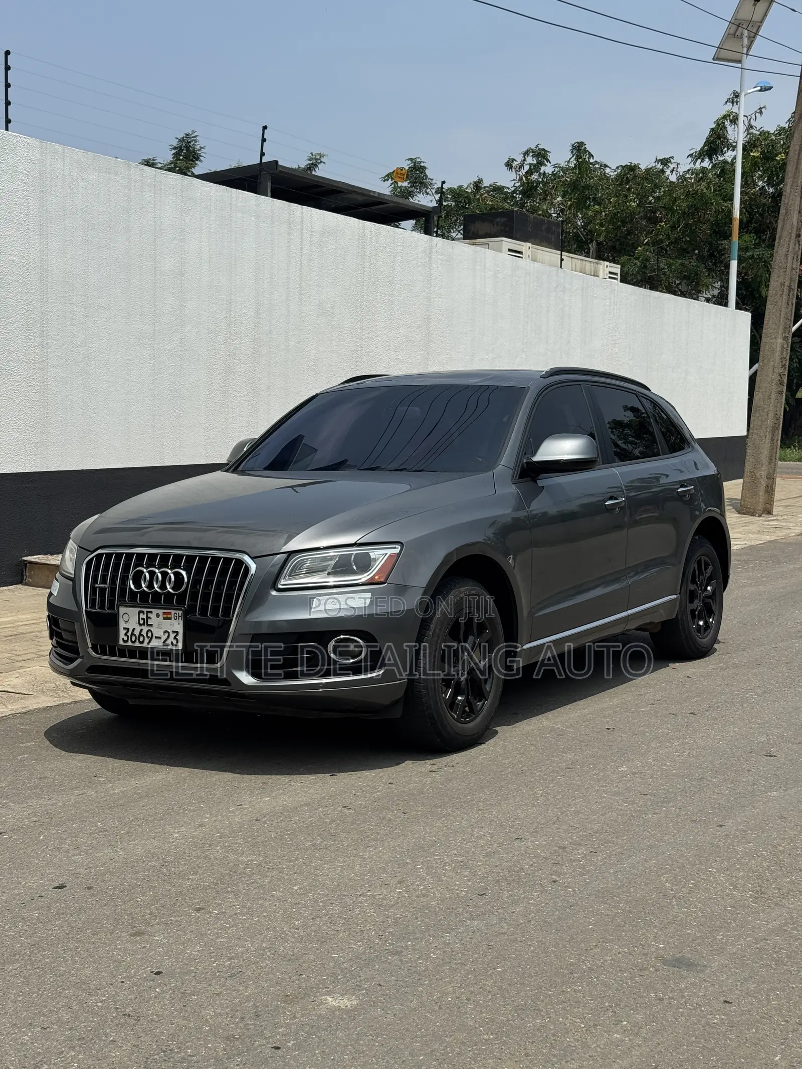 Audi Q5 2.0T Premium AWD quattro 2016 Gray