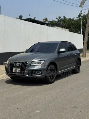 Audi Q5 2.0T Premium AWD quattro 2016 Gray