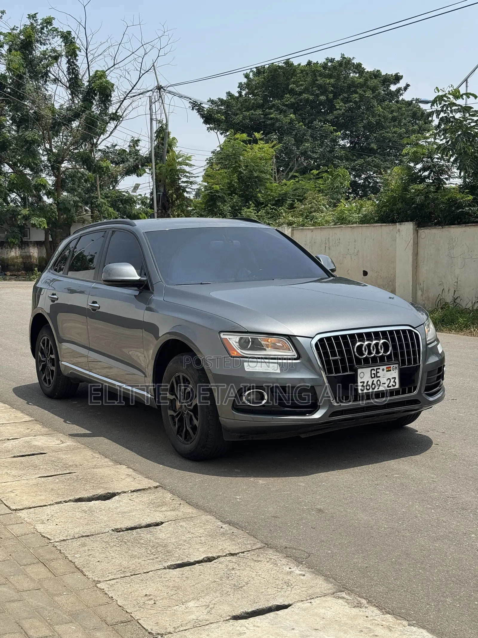 Audi Q5 2.0T Premium AWD quattro 2016 Gray