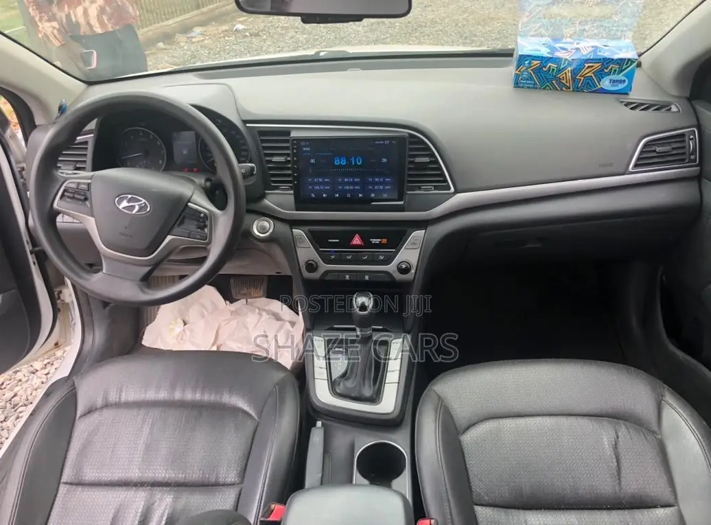 Hyundai Avante 2016 White