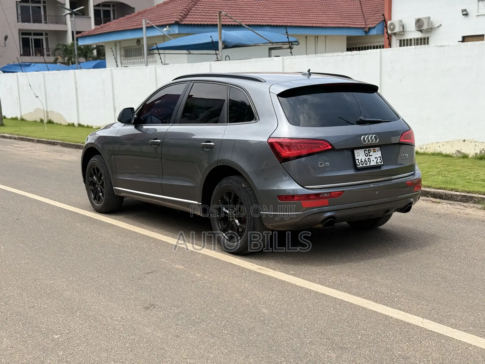 Audi Q5 2.0T Premium AWD quattro 2016 Gray