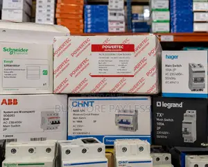 POWERTEC 2+8 Way Single-Phase MCB Distribution Board