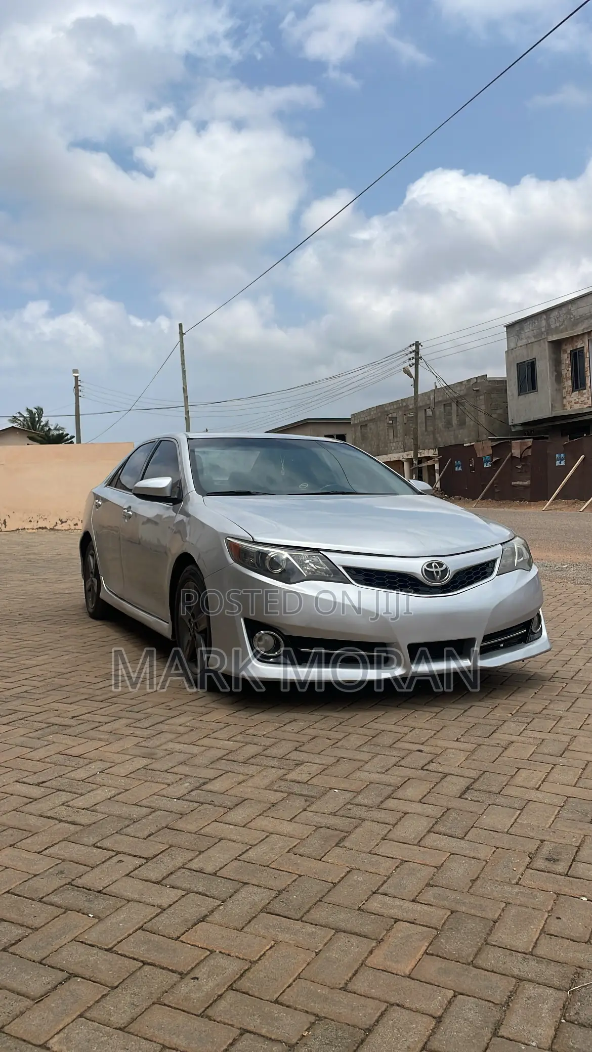 Toyota Camry SE 4dr Sedan w/Prod. End 11/13 (2.5L 4cyl 6A) 2014 Silver