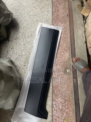 Honda CR-v 17 Door Moulding