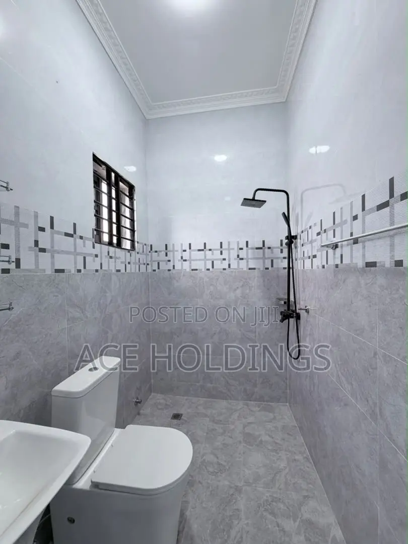 2bdrm Apartment in Ashaley Botwe for rent