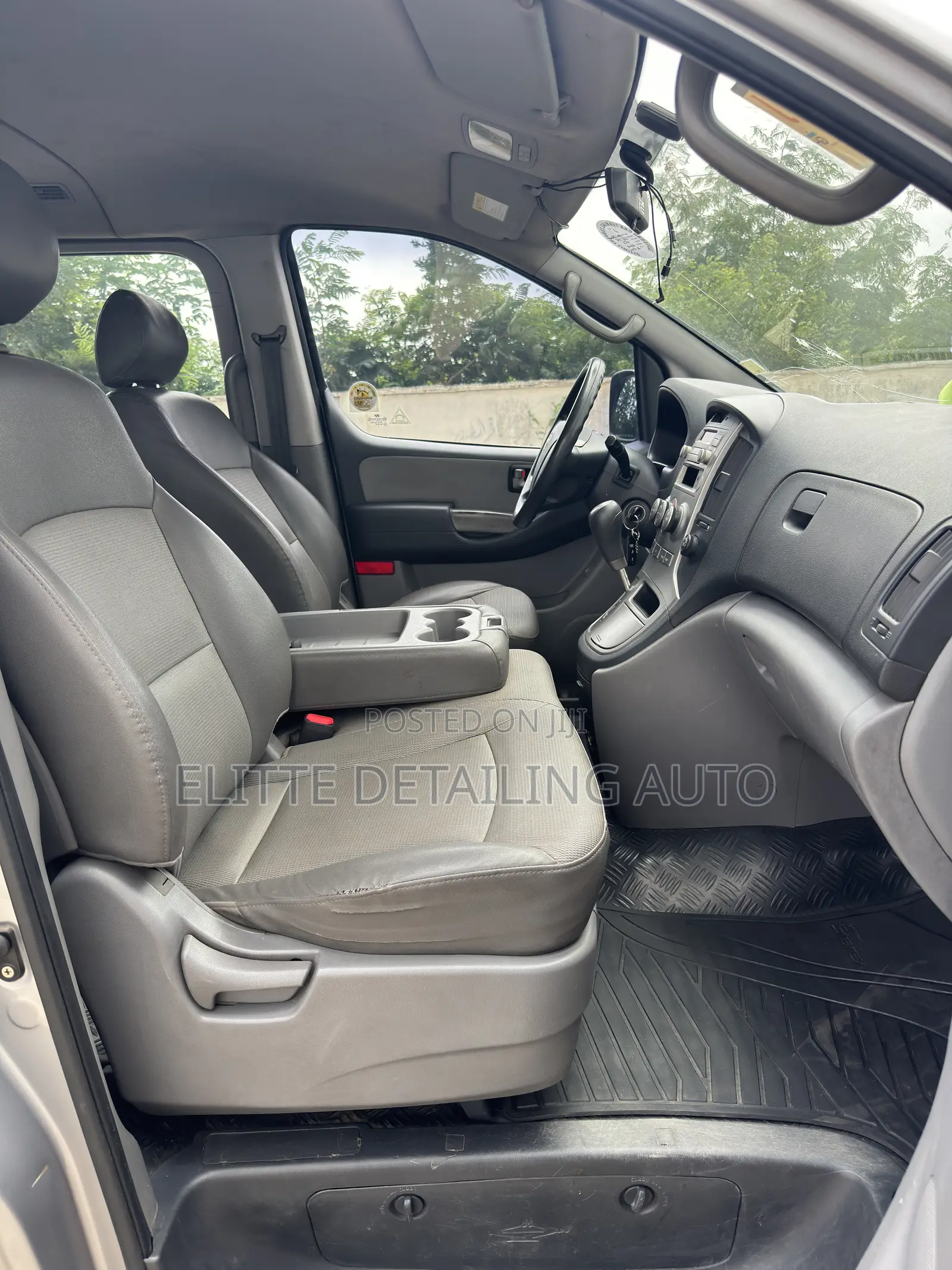 Hyundai Starex 2015 Grey