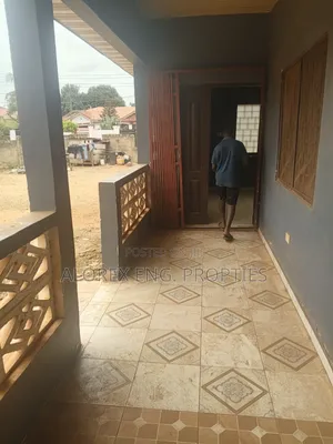 1bdrm Apartment in 2 Washrooms, Adenta, Frafraha for rent