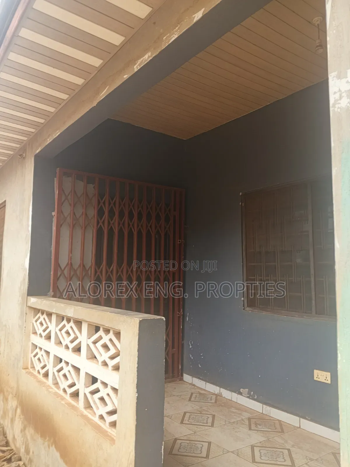 1bdrm Apartment in 2 Washrooms, Adenta, Frafraha for rent