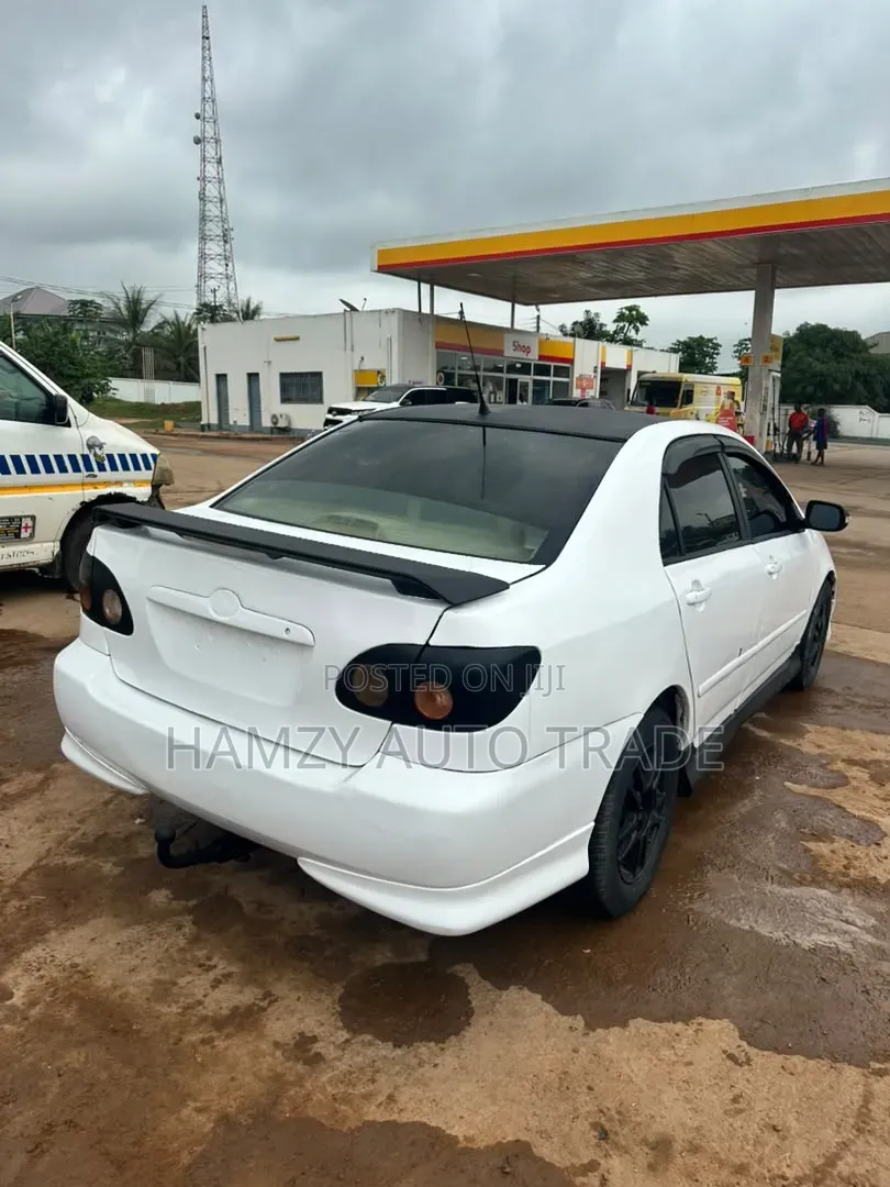 Toyota Corolla 2007 White
