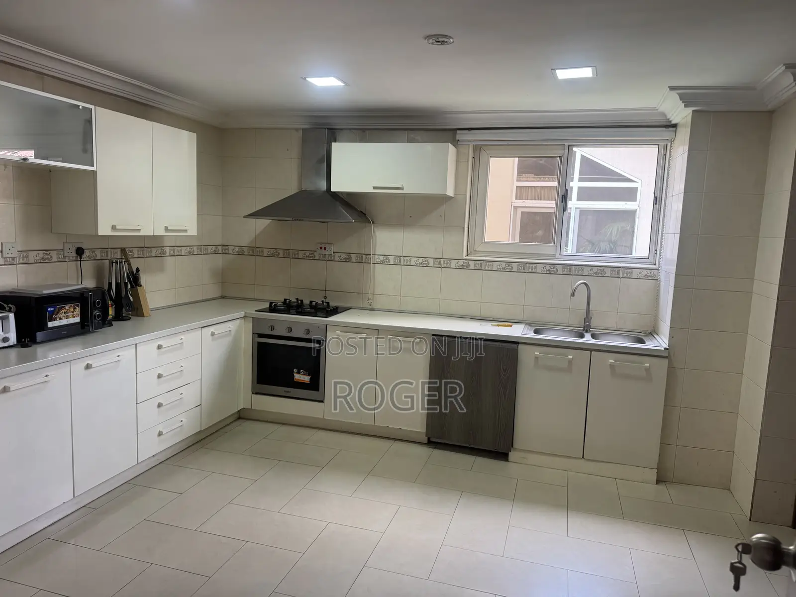 Furnished 3bdrm Townhouse / Terrace in East Legon for rent