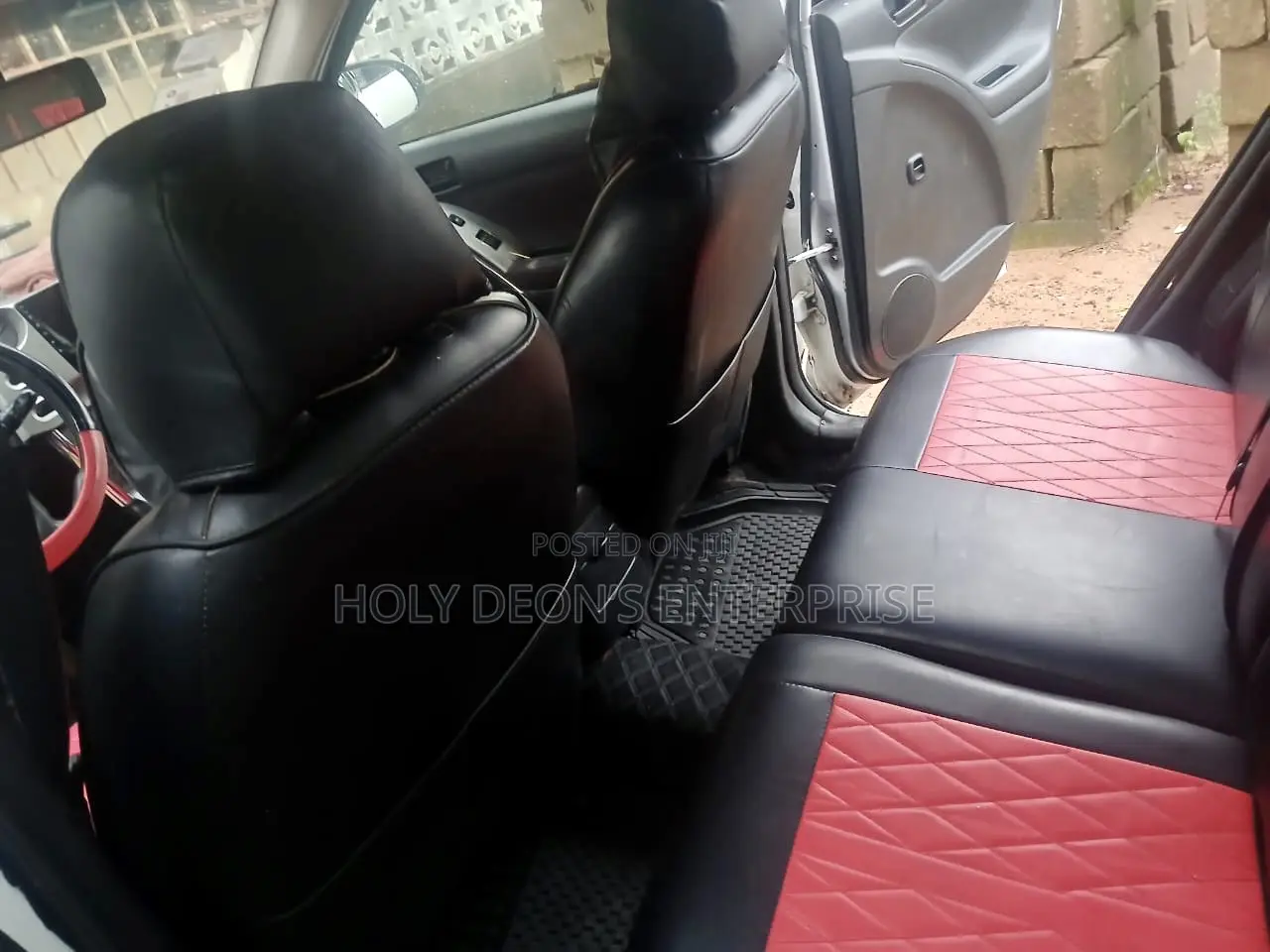 Pontiac Vibe 2010 White