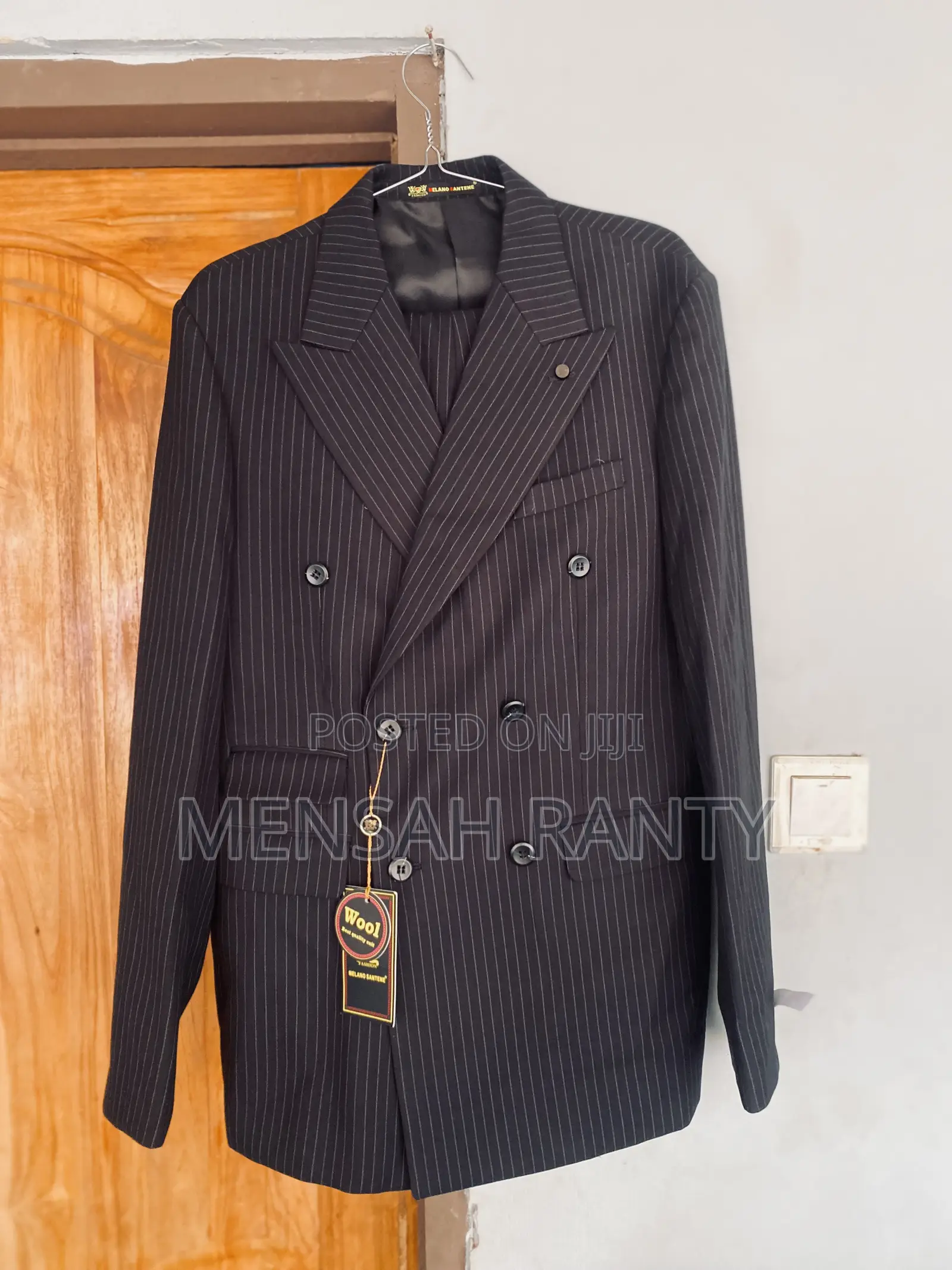 Double Breasted Suit(Stripped)