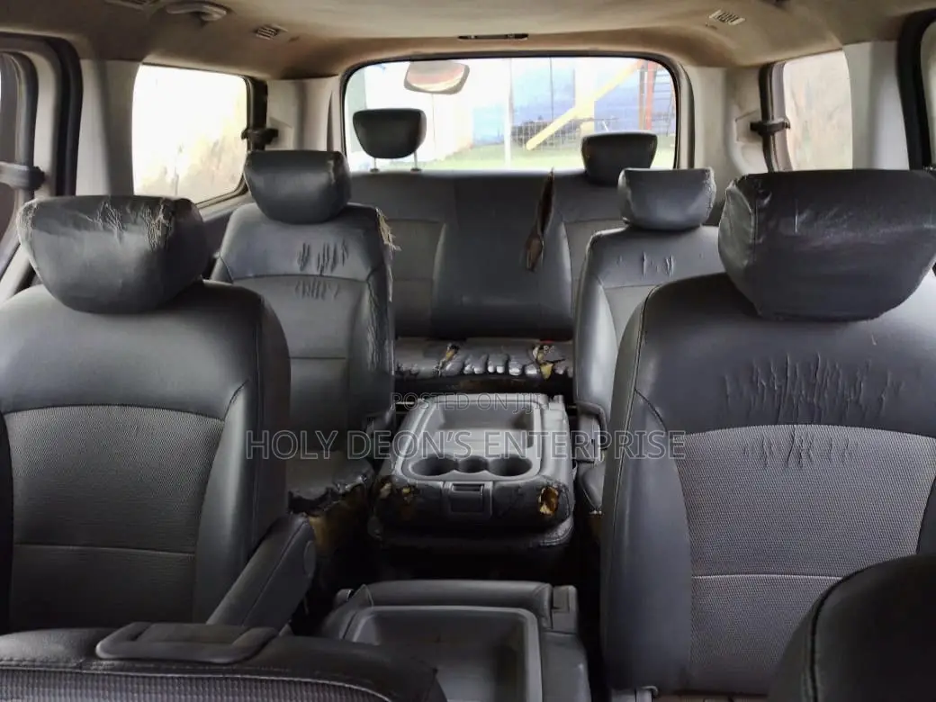 Hyundai Starex 2015 Silver