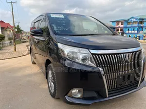 Toyota Esquire 2016 Black