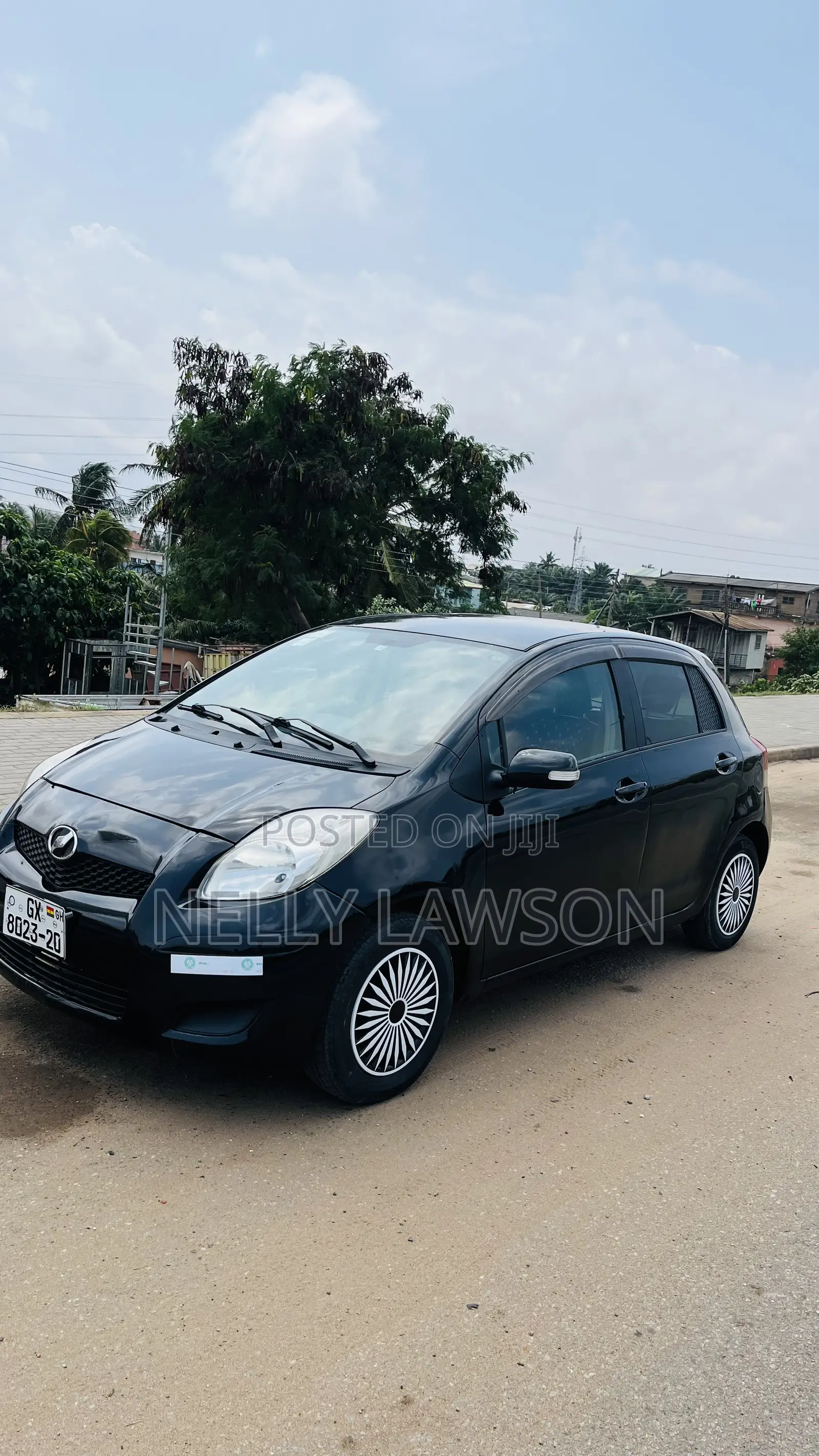 Toyota Vitz 1.5 FWD 3dr 2010 Black