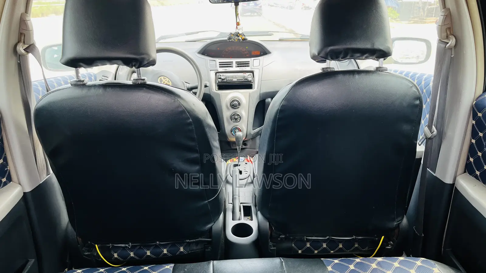 Toyota Vitz 1.5 FWD 3dr 2010 Black