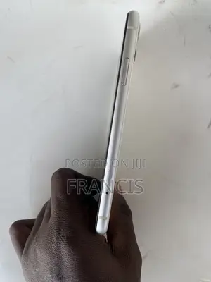 Apple iPhone 11 64 GB White